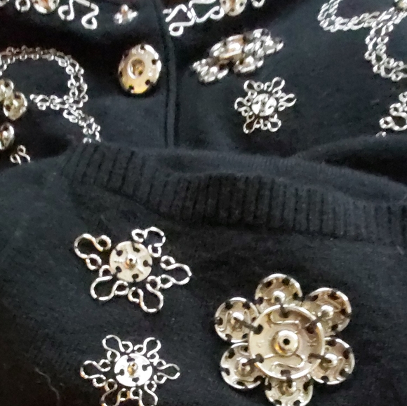 One Girl Who sweater - Picture 13 of 13